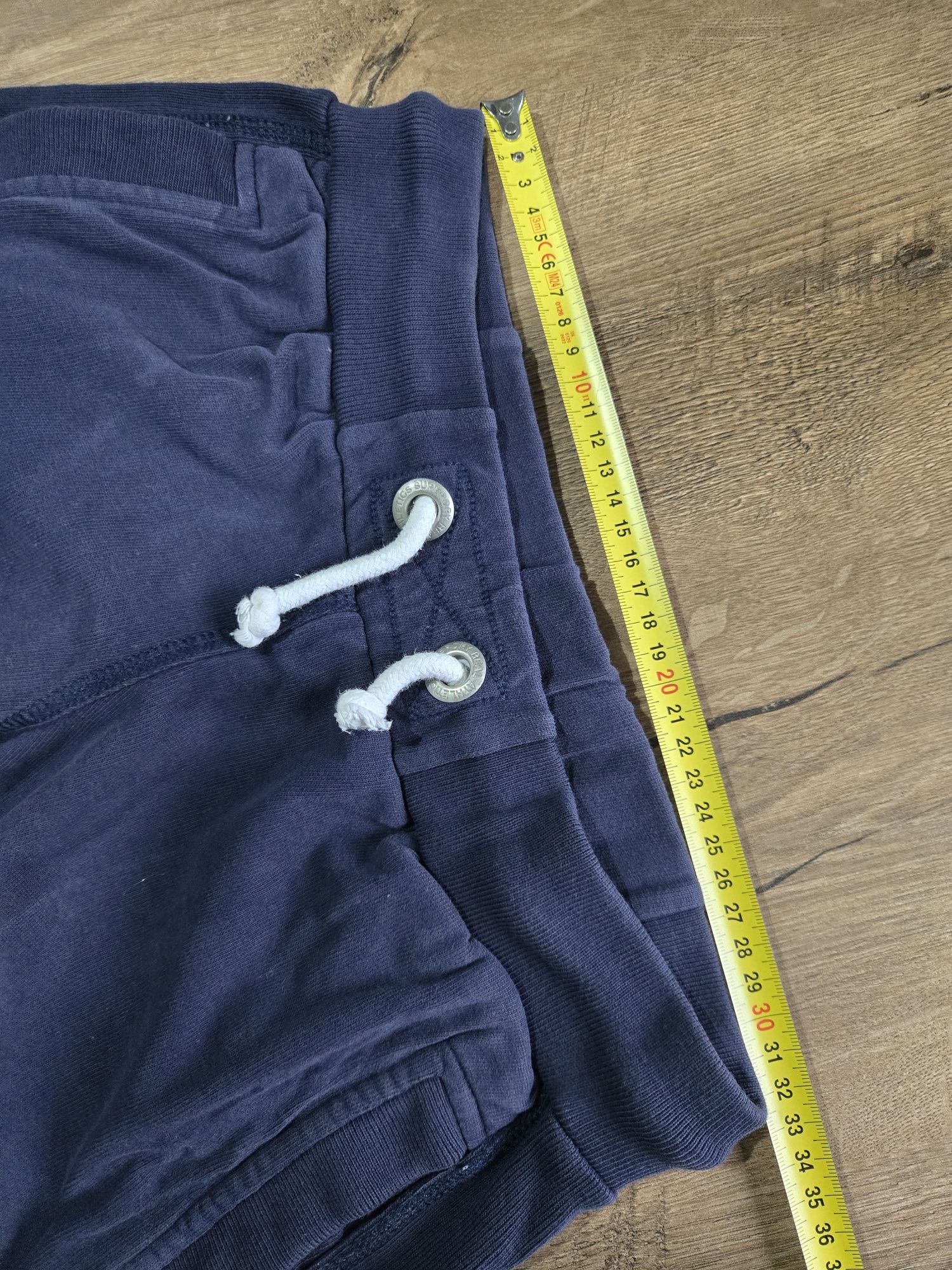 Superdry 3/4 spodnie dresowe w rozmiarze xs