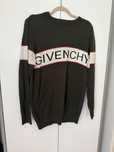 Продам светр Givenchy