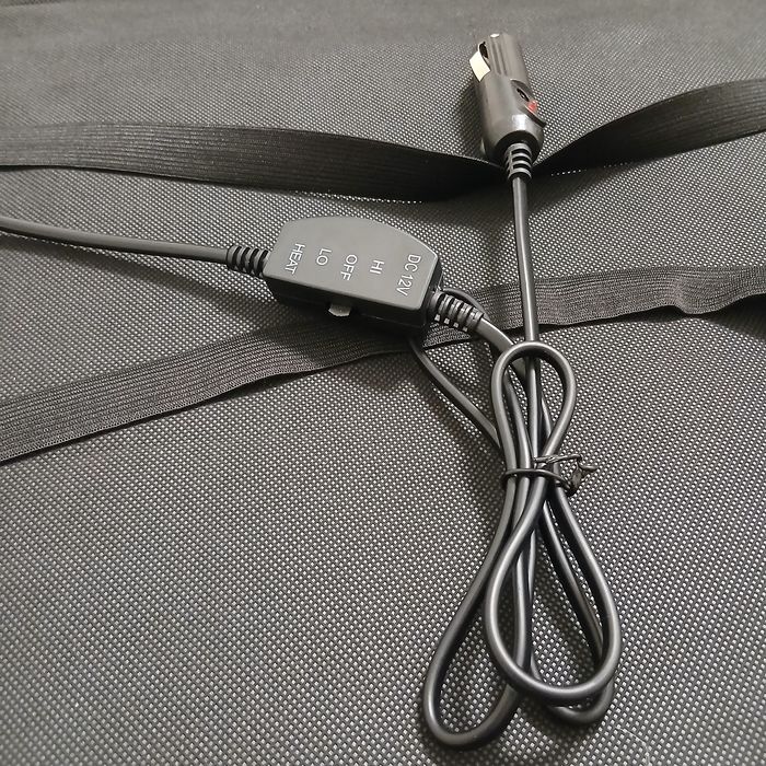 Накидка з підігрівом для автомобільного сидіння