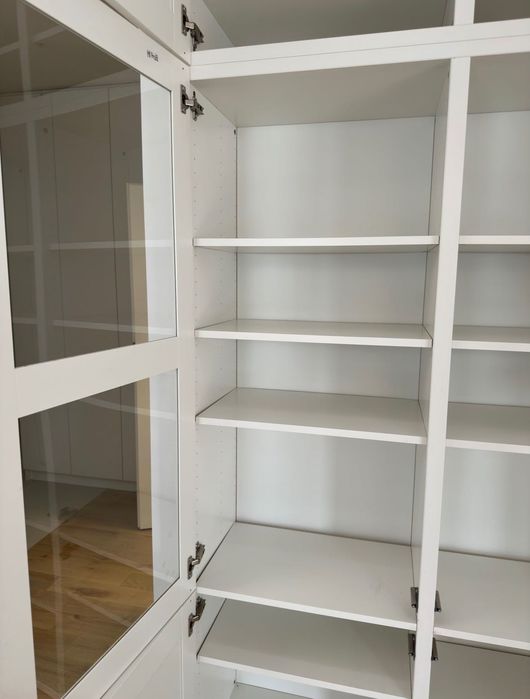 Witryna regał przeszklony Ikea biały