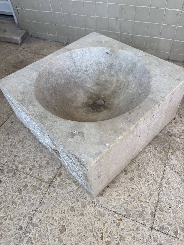 Pia de Pedra Antiga