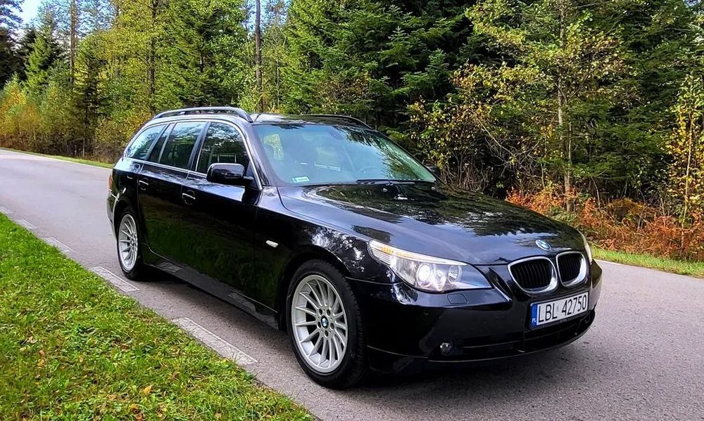 BMW Seria 5 Sprzedam BMW e61 530i kombi, silnik N52 258km benzyna + Gaz BRC + Hak