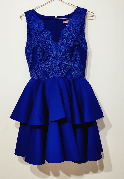 Piękna Suknia Damska S