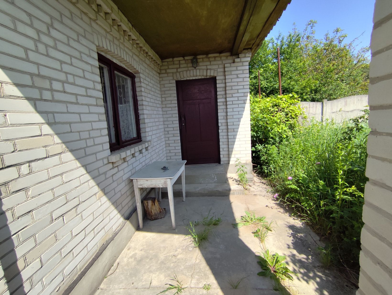 Продаж дачної ділянки з будинком