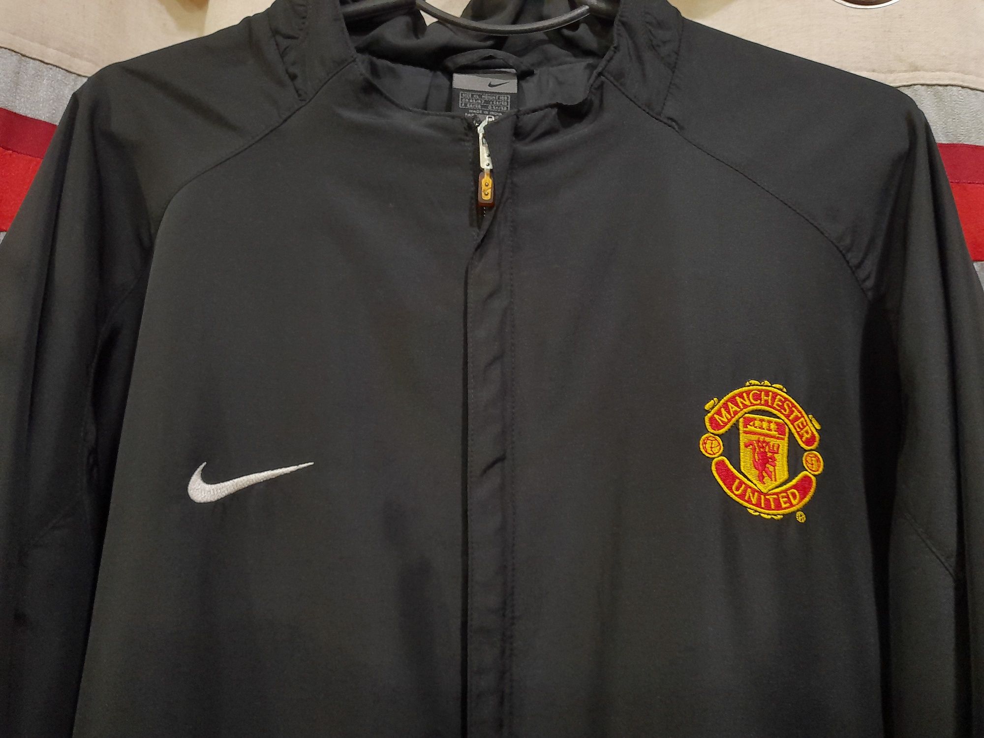 NIKE оригинал Ветровка на подкладке  в идеале, XL