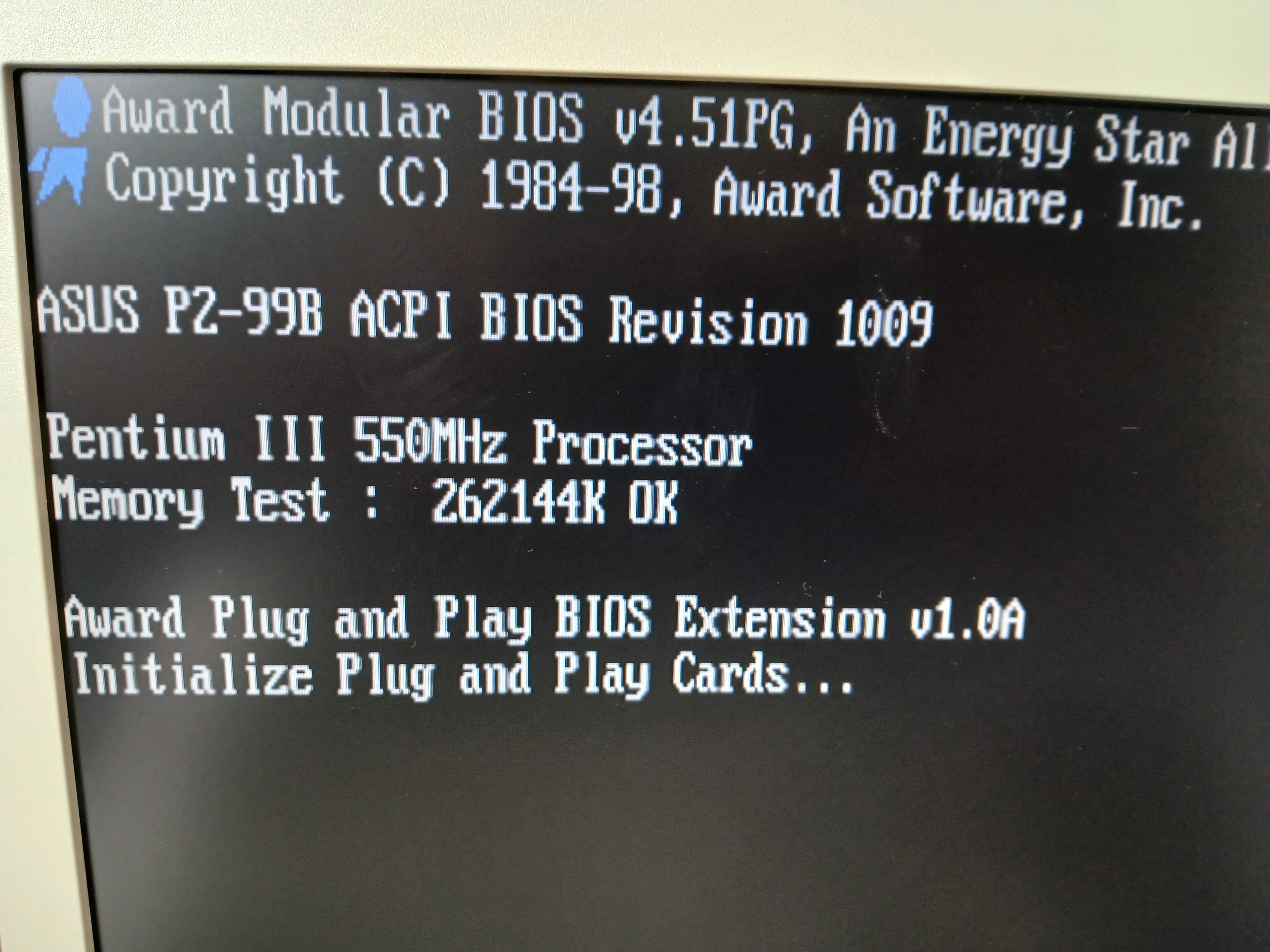 Procesor PENTIUM III 550 MHz SLOT1 + Cooler - STAN BDB - 100% sprawny