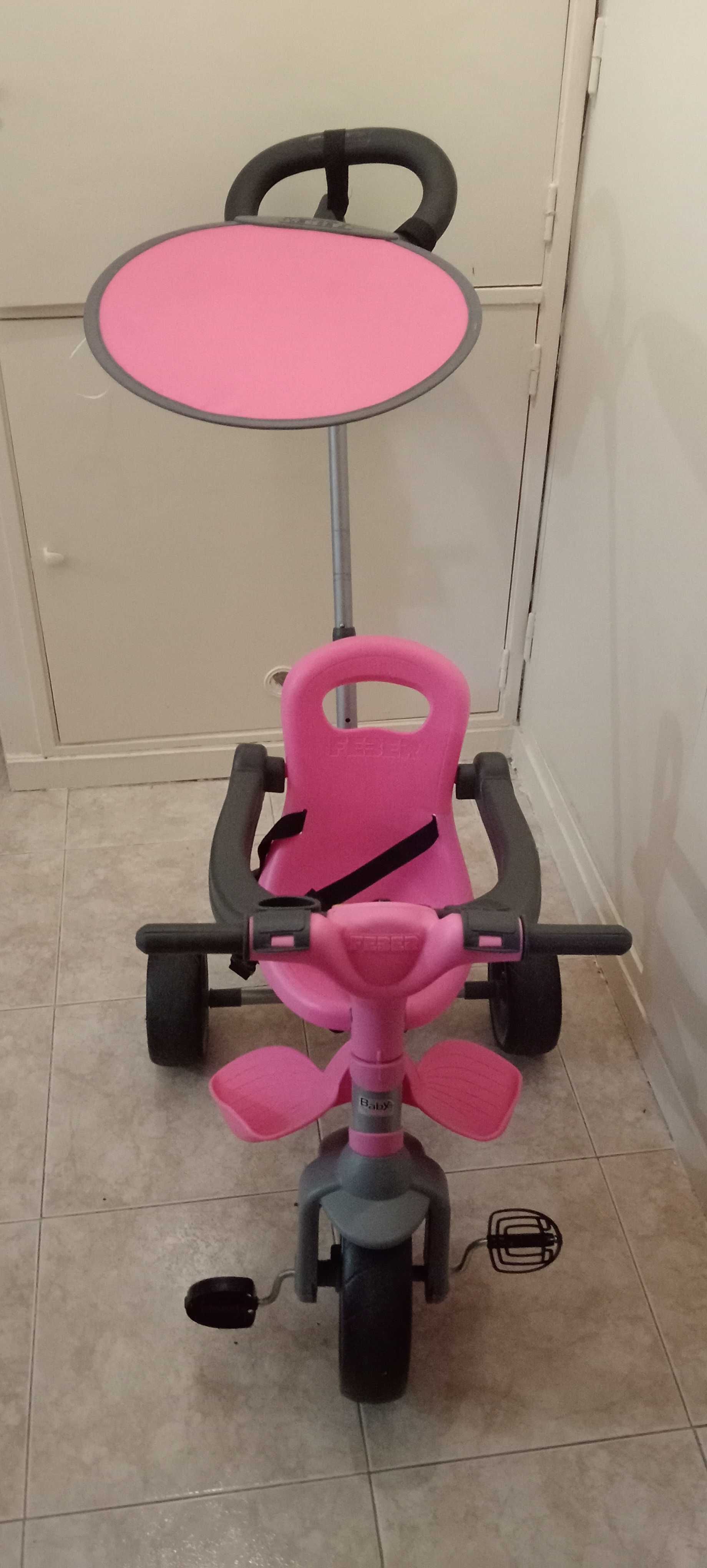 Vendo triciclo rosa