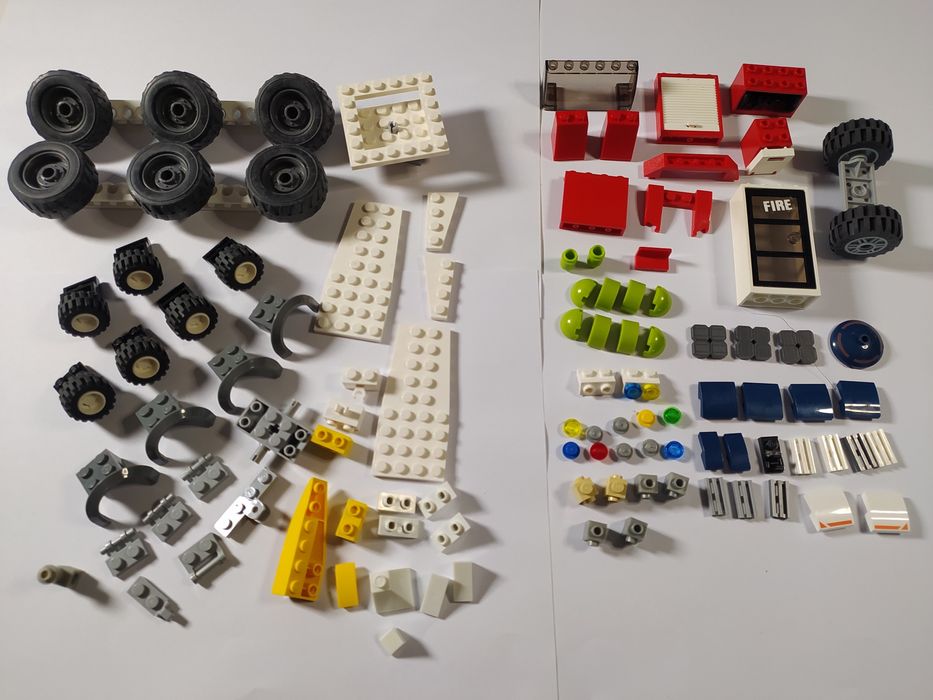 LEGOS - conjunto 100 peças