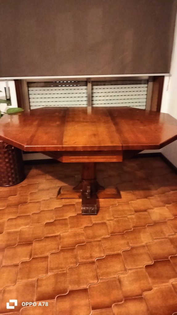 Mesa de sala de jantar