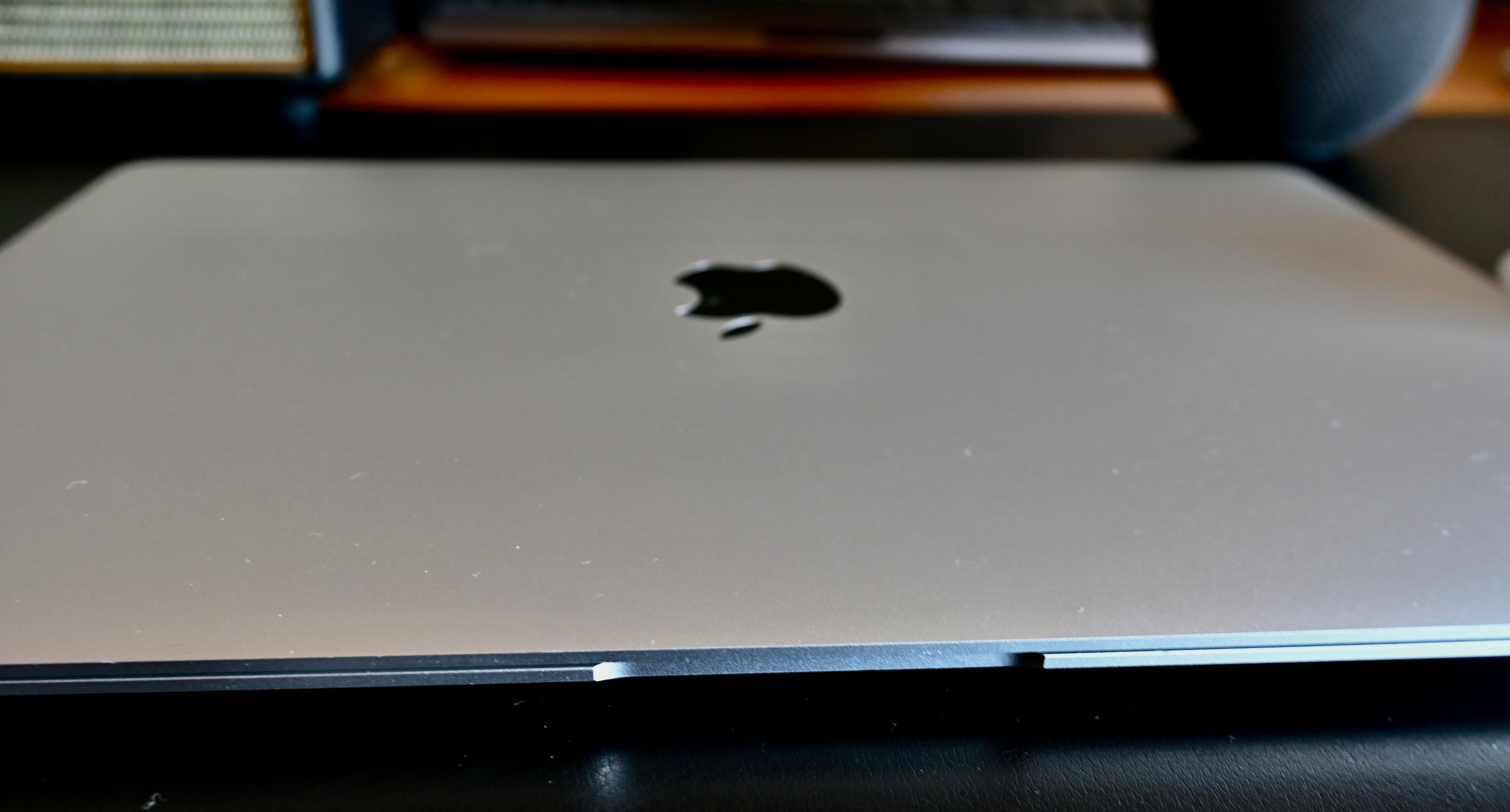 Apple MacBook Air M1 – Prateado – Em Excelente Estado
