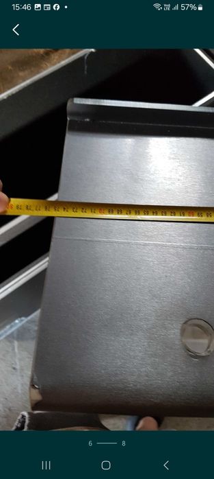 Case + mównica używana