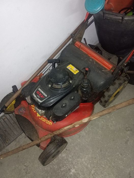 Lote de vários equipamentos de jardinagem