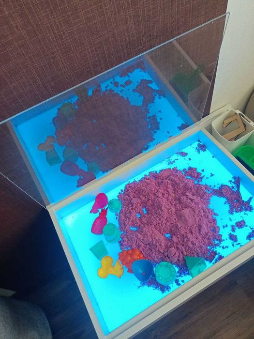 растущий световой стол