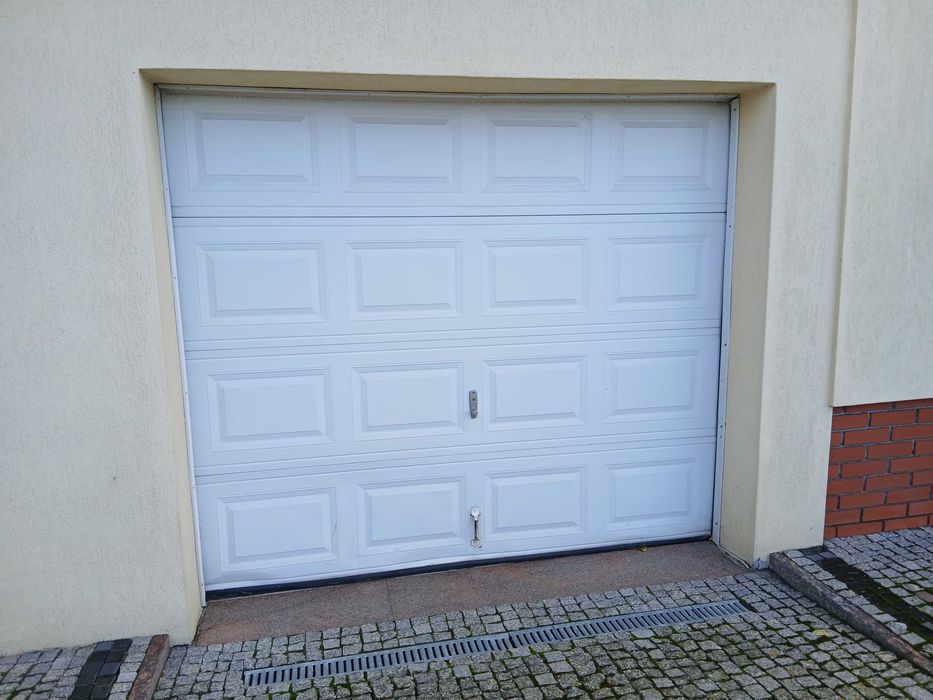 drzwi garażowe segmentowe