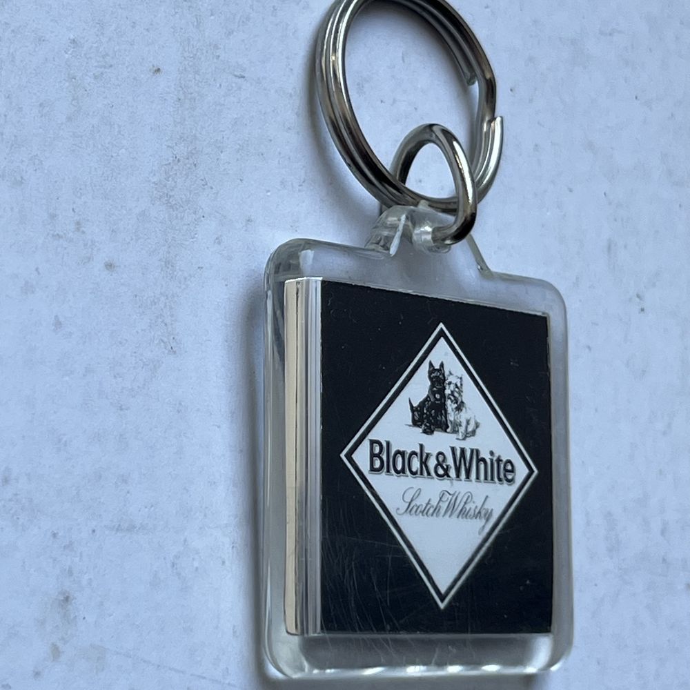 breloczek Terier biały i czarny kolekcjonerski Brelok Scotch teriery