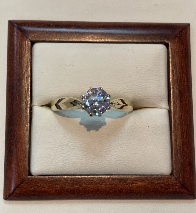 Pierścionek złoty z diamentem 1 ct ,brylantem syntetycznym Moissanite