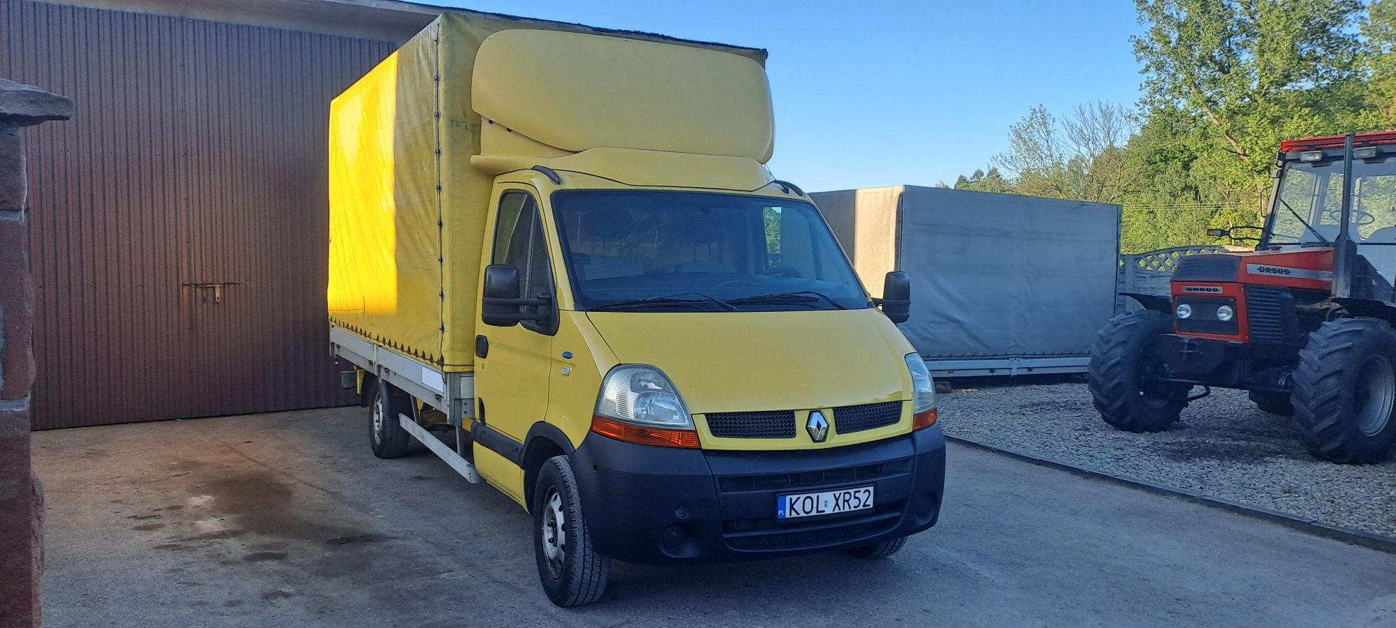 Renault master 2,5 dci plandeką, skrzynia ładunkowa