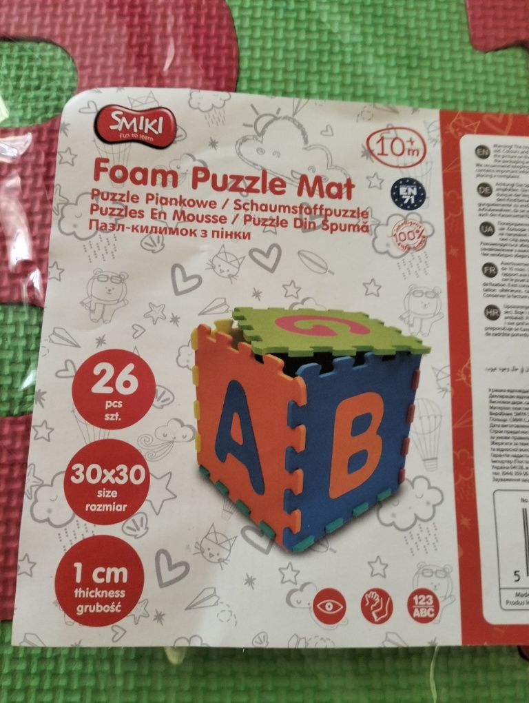 SMIKI klocki puzzle mata piankowa Abecadło Duże 30x30 26szt