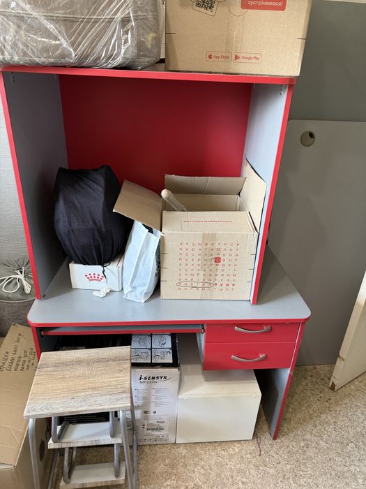 Стіл офісний письмовий компьютерний