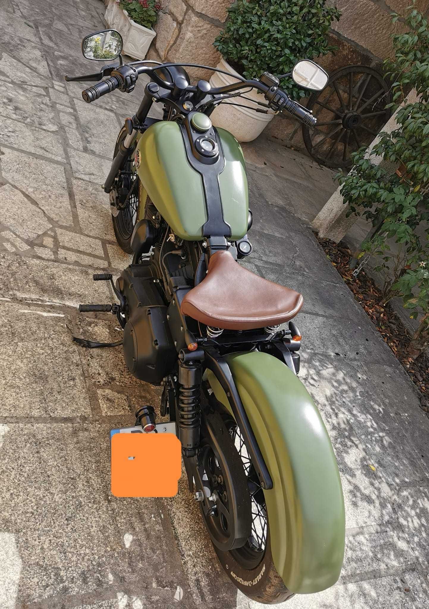 Harley Davidson Dina Super Glide Sport de 1999 com carburador