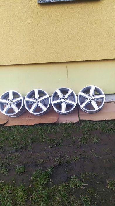 Sprzedam 4 felgi