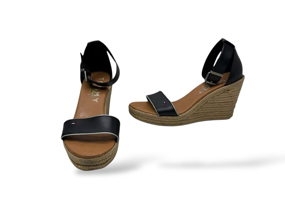 Sandaly skorzane Tommy Hilfiger rozmiar 42