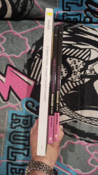 CD,sDe Música Clássica Com Livro Herbert Von Karajan