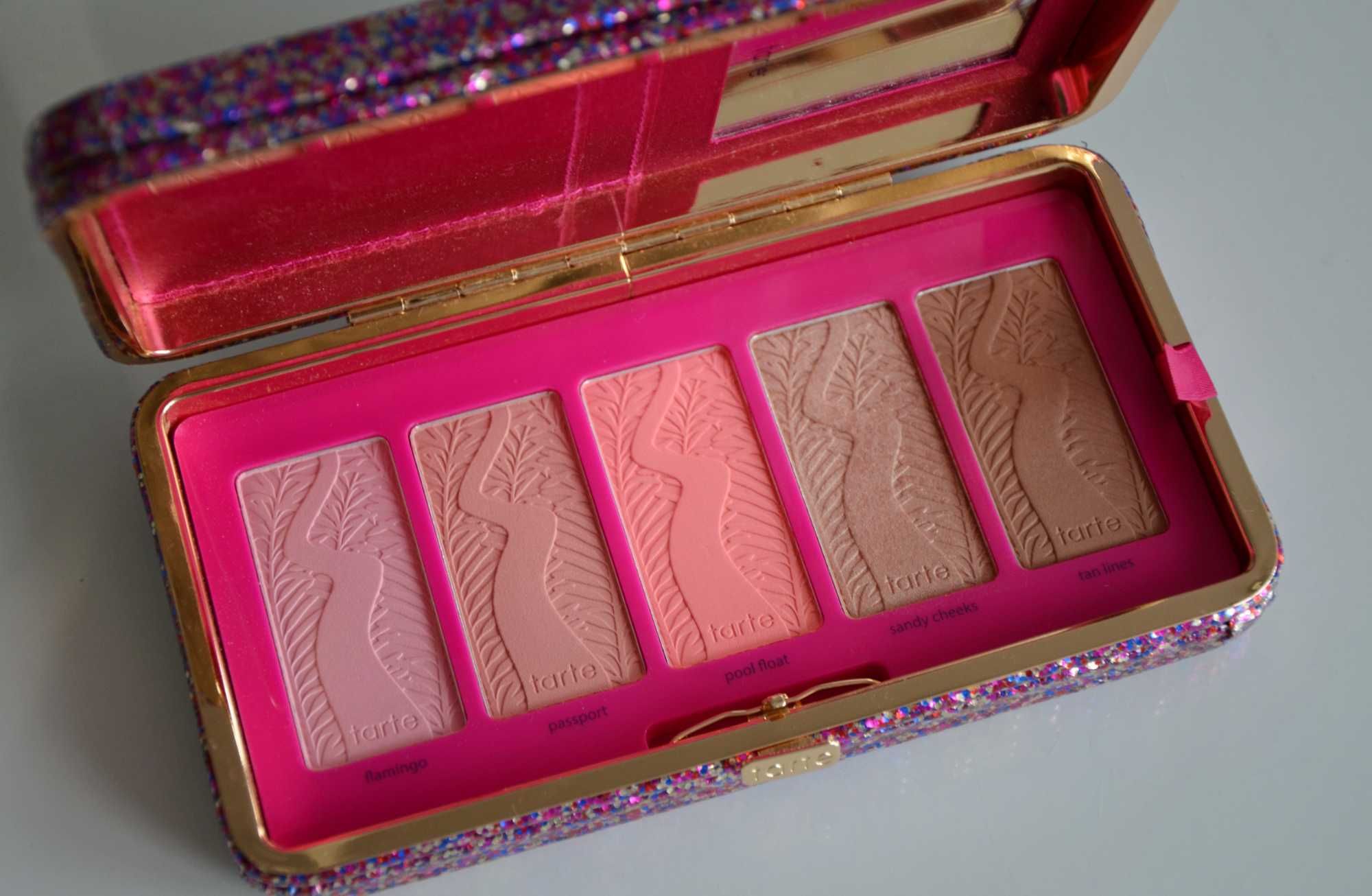 Tarte paleta do twarzy Life of the Party Clay Blush Palette & Clutch