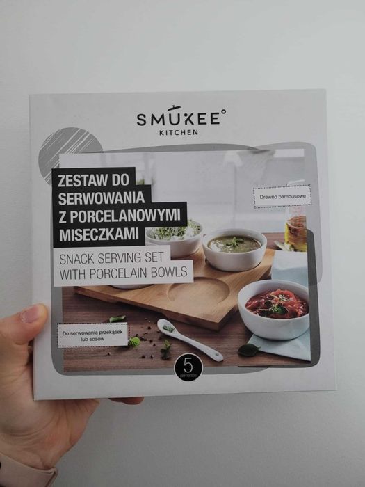 Zestaw do serwowania z porcelanowymi miseczkami smukee