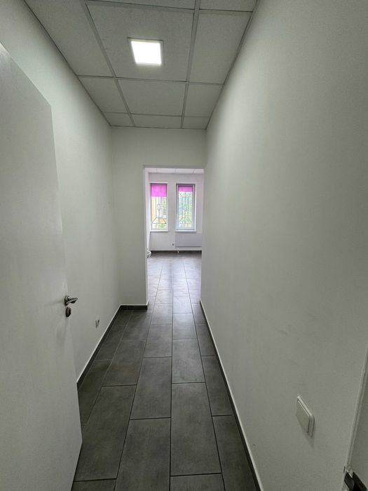 Приміщення в центральній частині, перетин вул. Грушевського-Надпільна