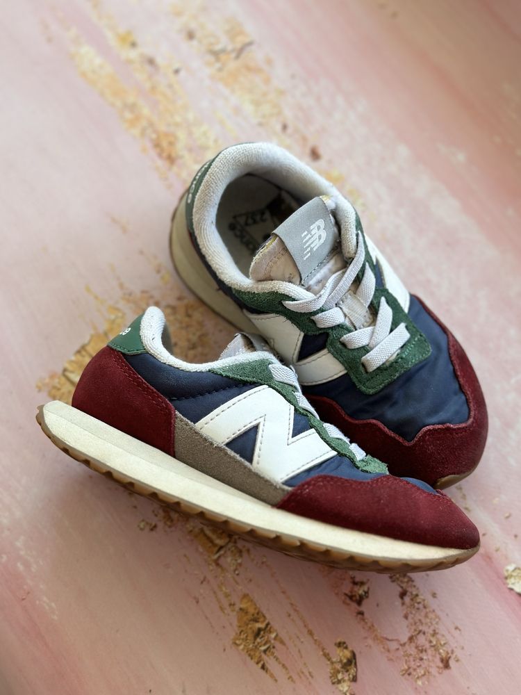 Дитячі кросівки New Balance