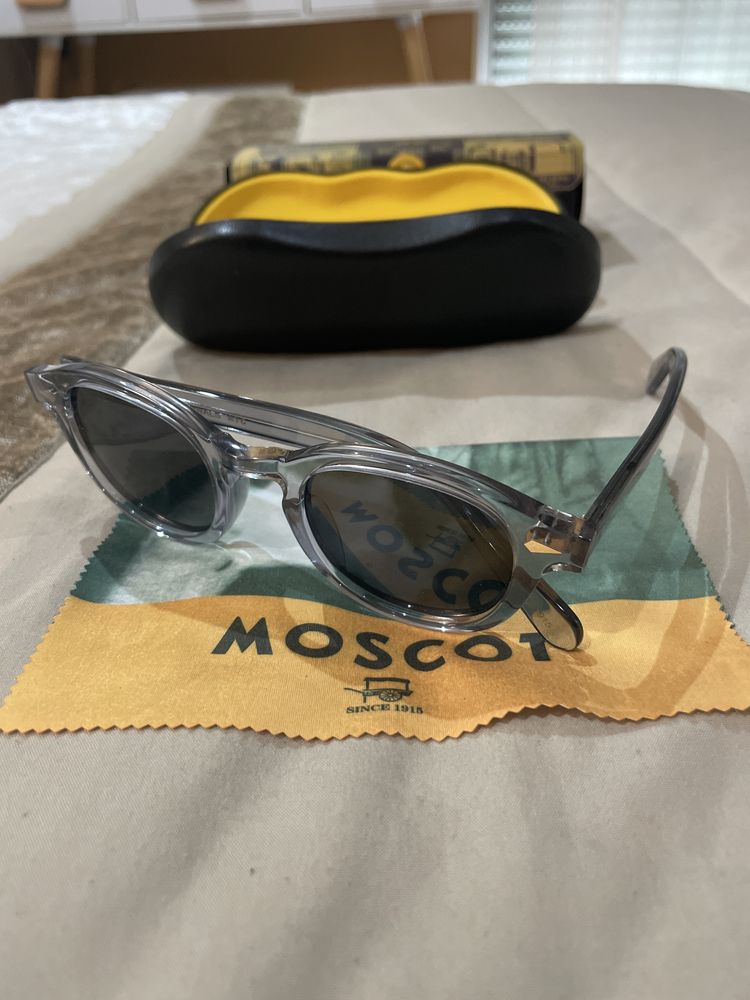 Oculos de sol MOSCOT cinza