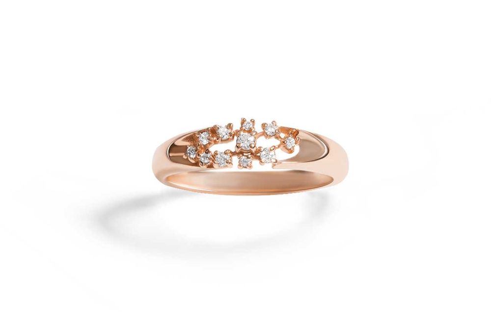 Кольцо из красного золота с бриллиантами