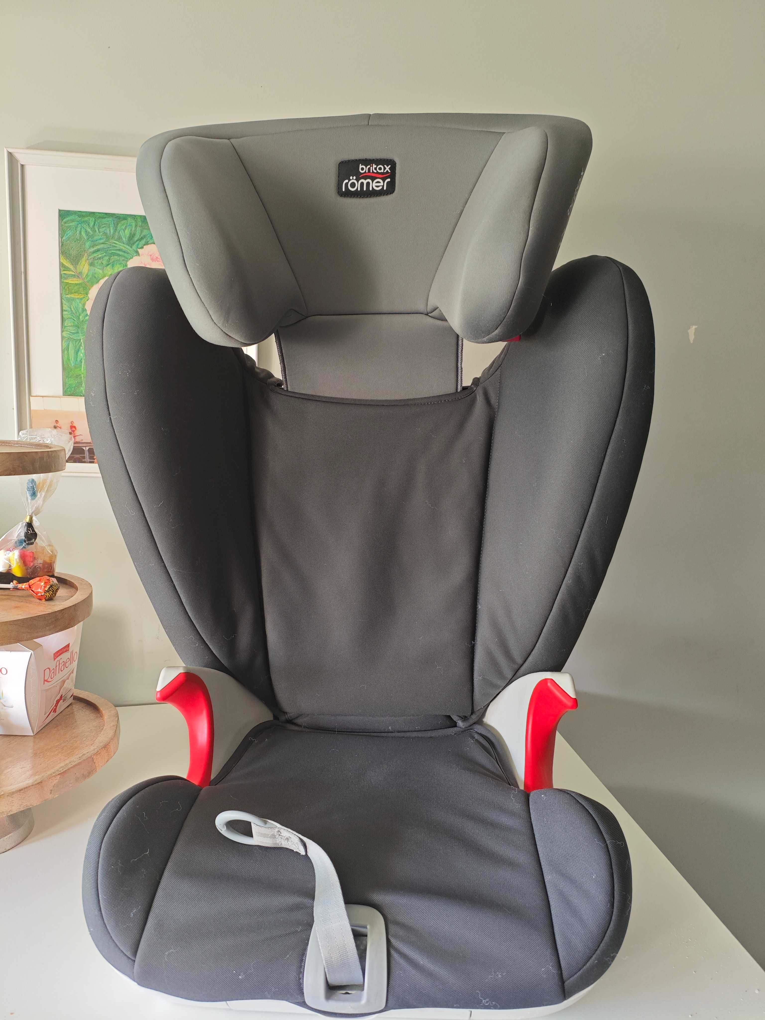 Cadeira de criança para carro Romer Britax Isofix perfeito estado