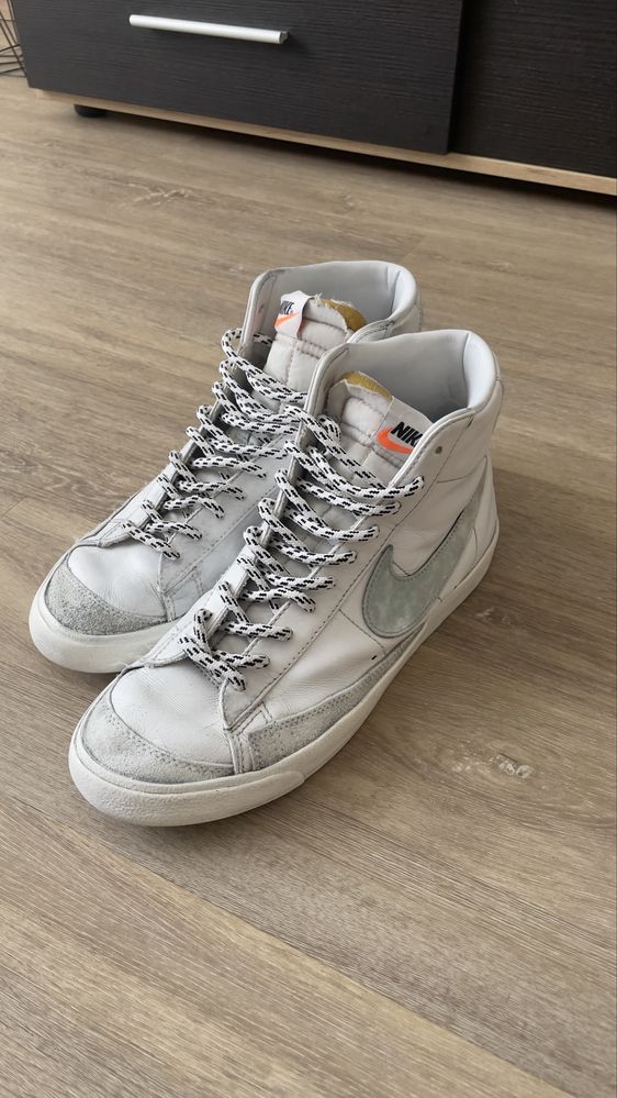 Nike blazer high