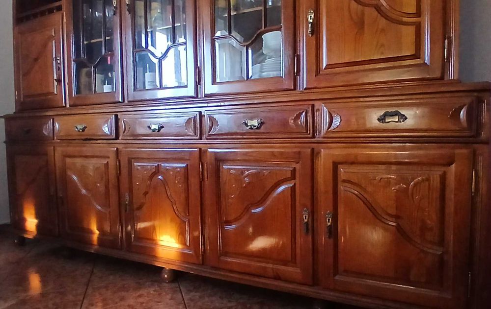 Armário De Sala Em excelente estado