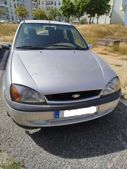 Ford Fiesta 1.25 Ghia - 2000 - inspeção até 26 de março de 2026