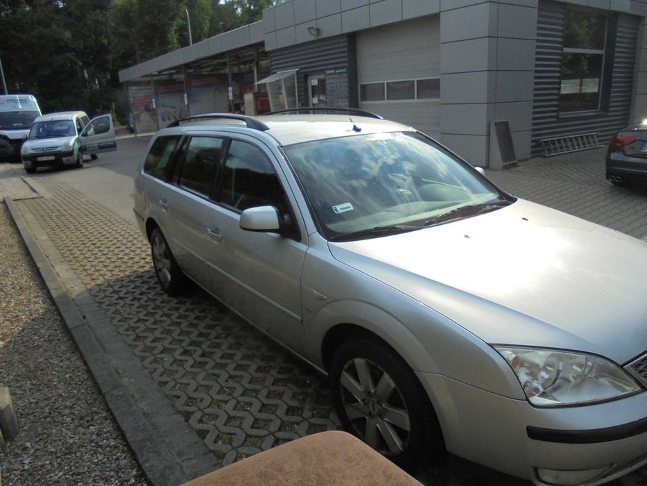 Ford Mondeo MK3 2.5 benzyna V6 automat kombi srebrny na części