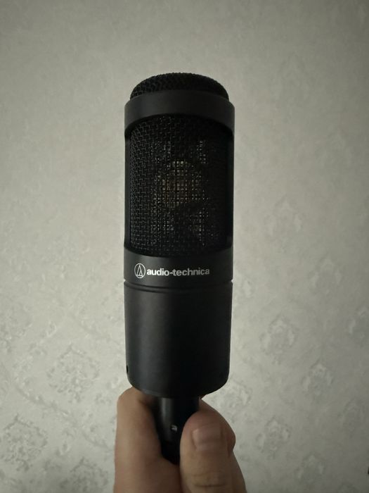 Продам студійний мікрофон Audio-Technica AT2035