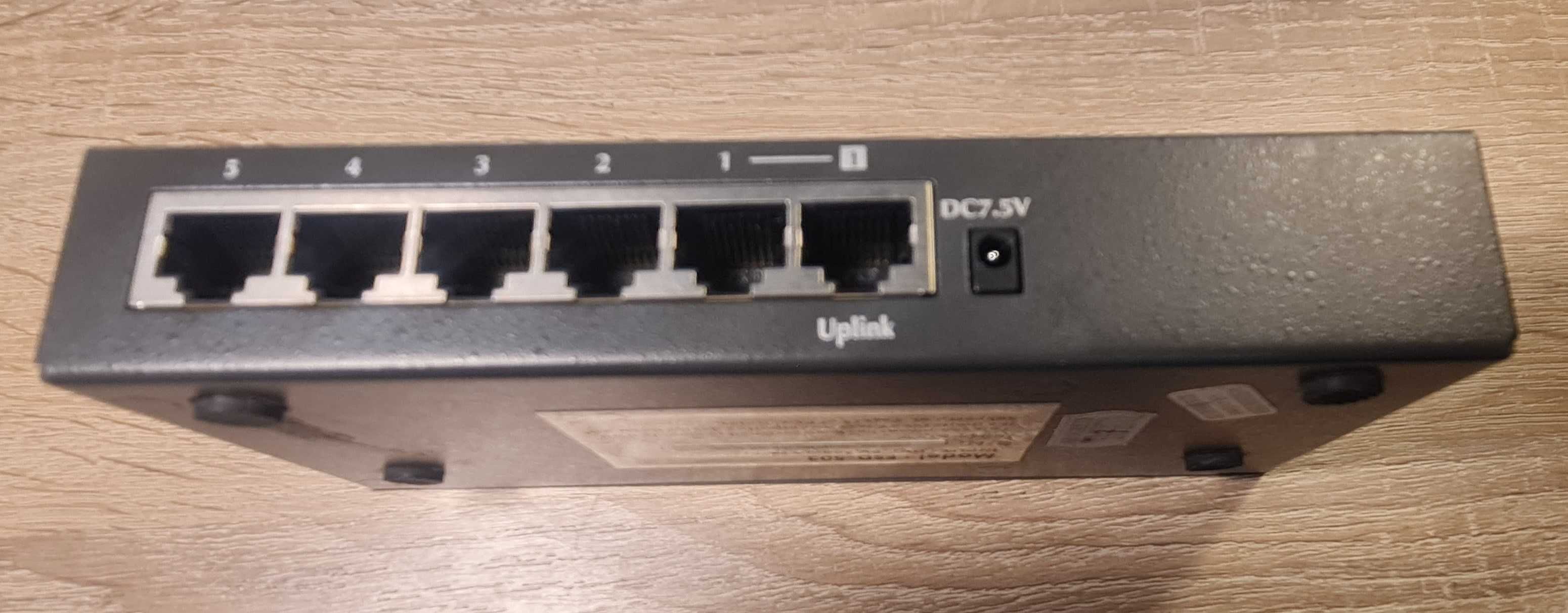 Switch Ethernet LAN 100M 5 portów Planet FSD-503