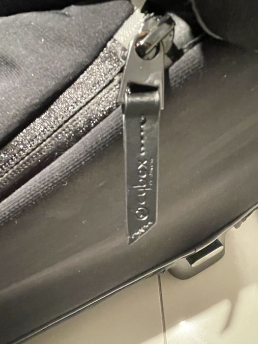 Gondola Cybex Priam- zdjecie przekłamuje kolor
