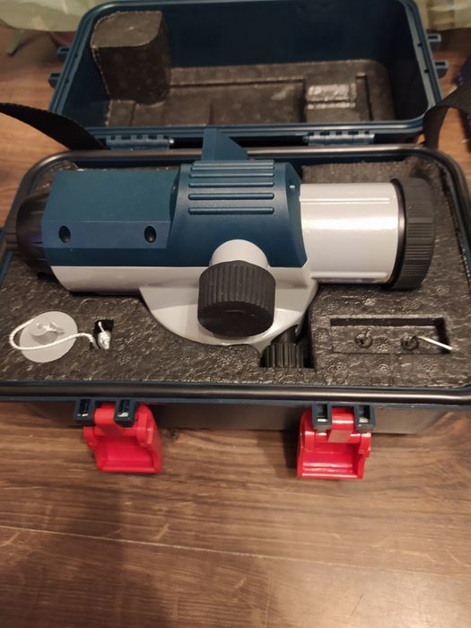 Niwelator Bosch professional GOL 20D
