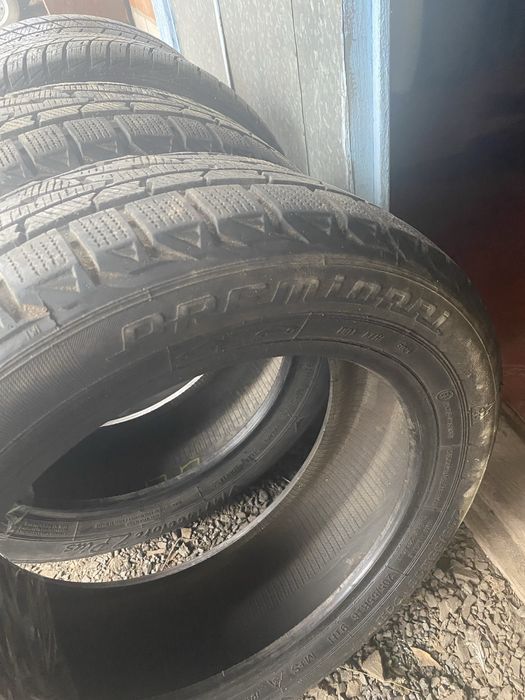 Шини 205/55 r16 стан майже нова