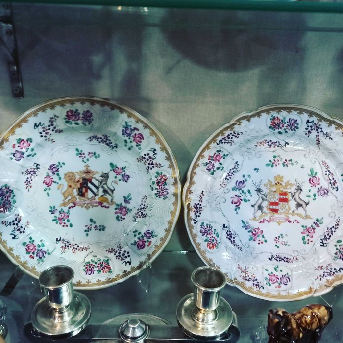 Pratos em porcelana Francesa Sanson