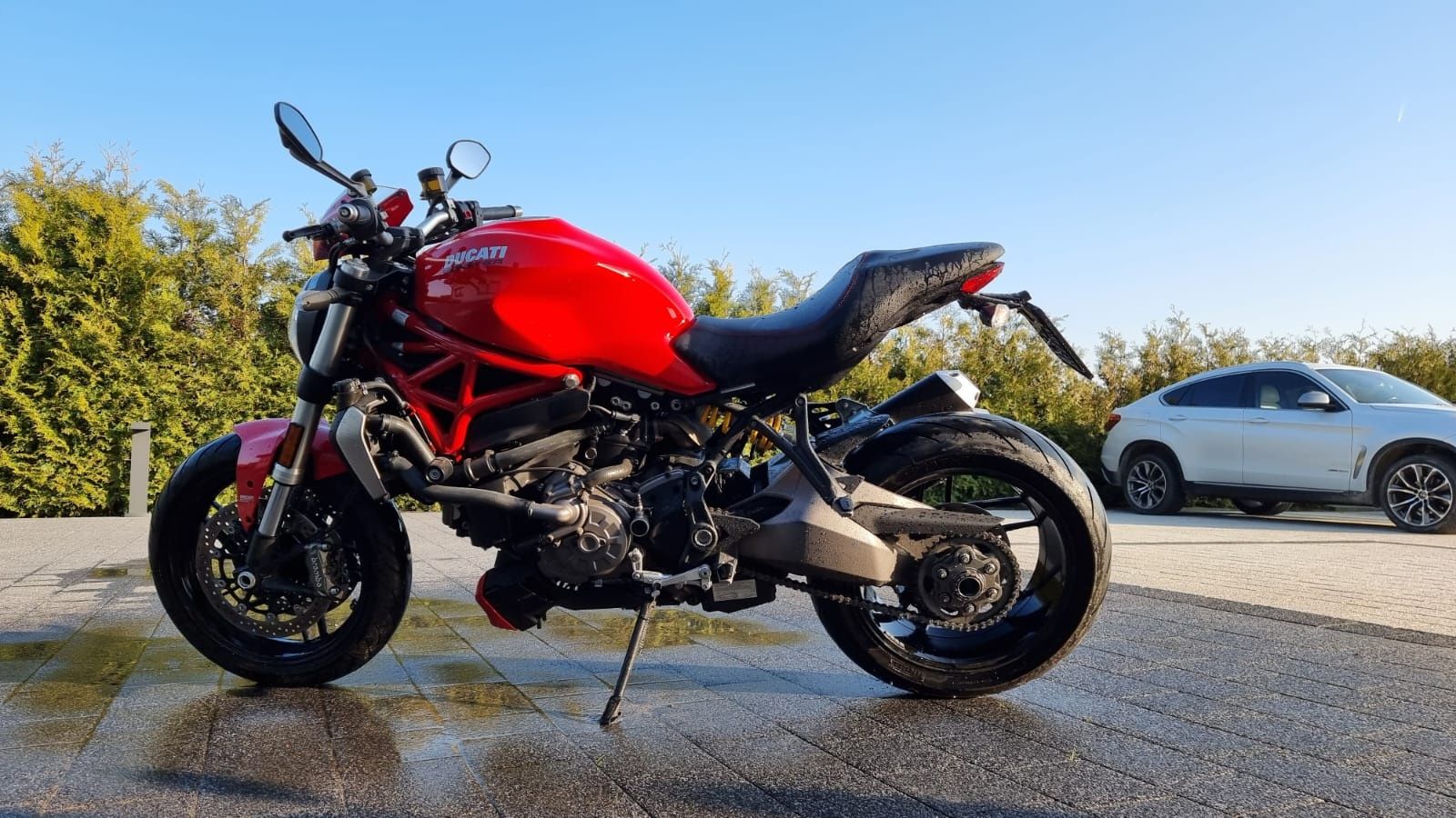 Ducati Monster 1200 s 8400 km