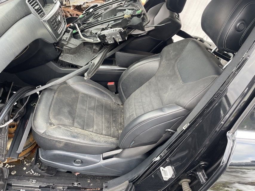 Mercedes Benz Gl X166 сидіння ліве