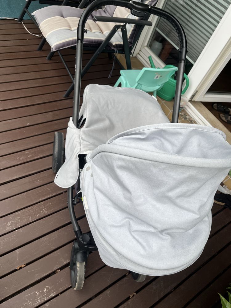 Wózek dziecięcy X-Lander 2w1 – gondola x-pram i spacerówka x-pulse