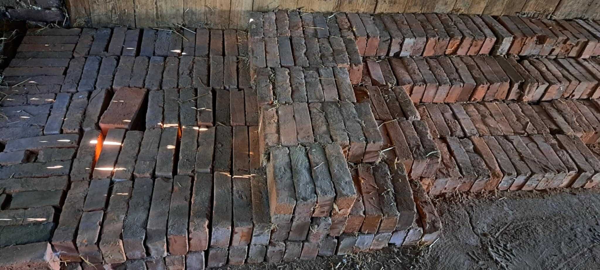 Cegła stara około 500szt
