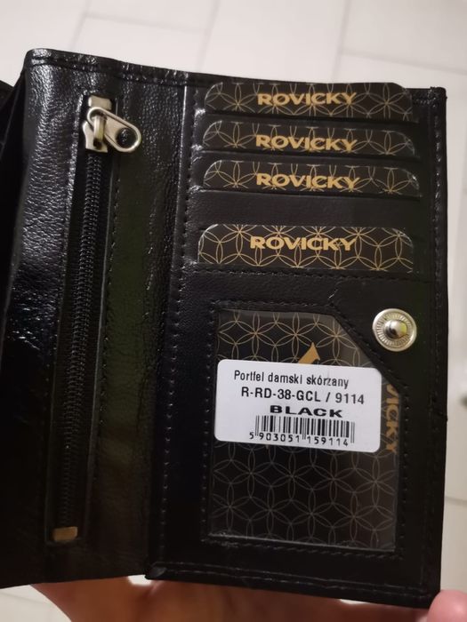 Czarny portfel, skórzany, nowy w pudełku