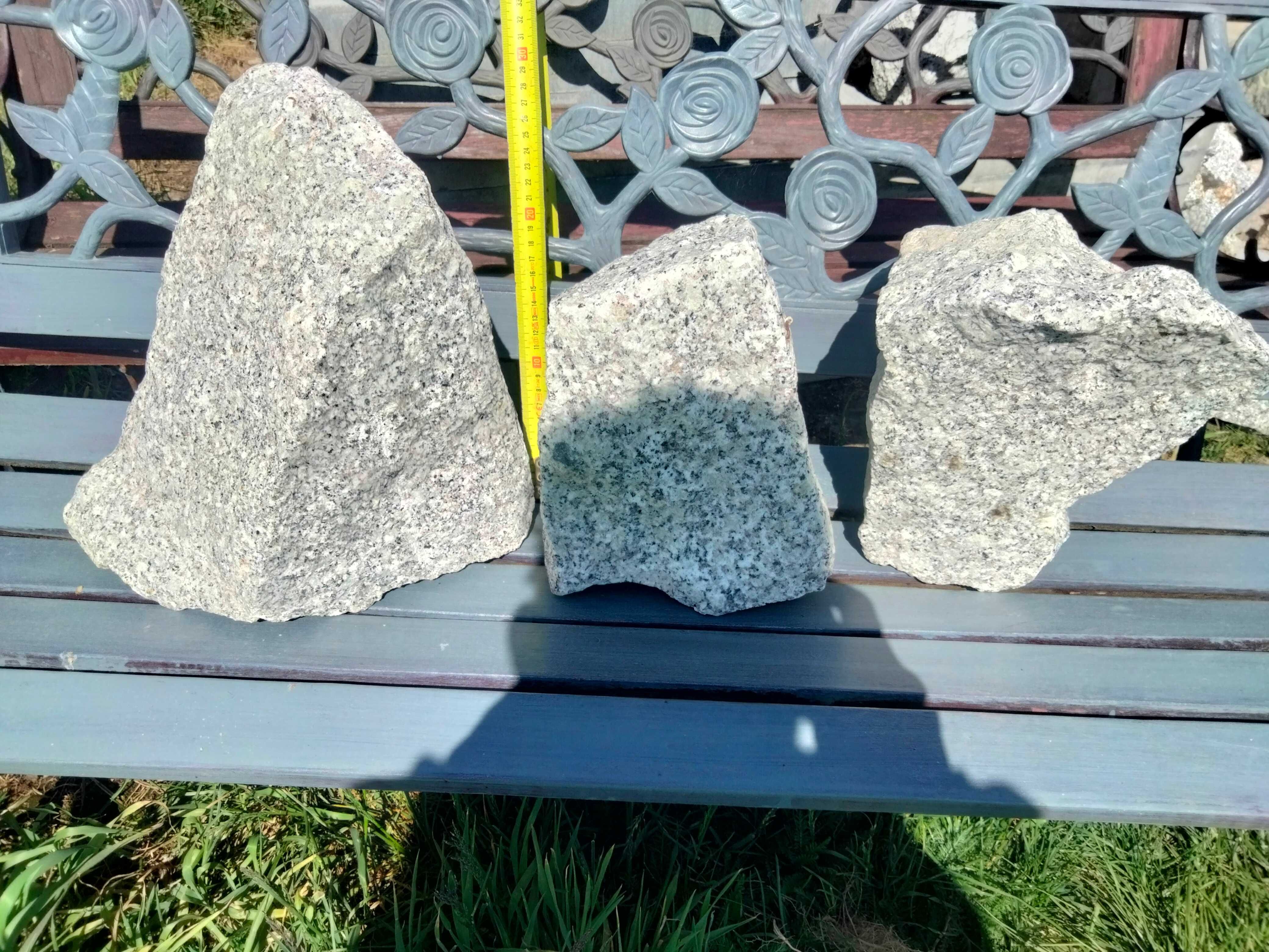 Kamień ozdobny granitowy do ogrodu 3 sztuki skałki
